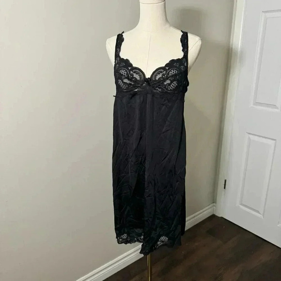 Vintage nylon and lace black slip dress 38/L - Picture 3 of 6